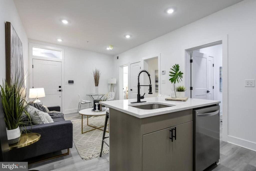 וושינגטון Brandnew Luxury Capitol Hill Apt! Near Free Trolly מראה חיצוני תמונה